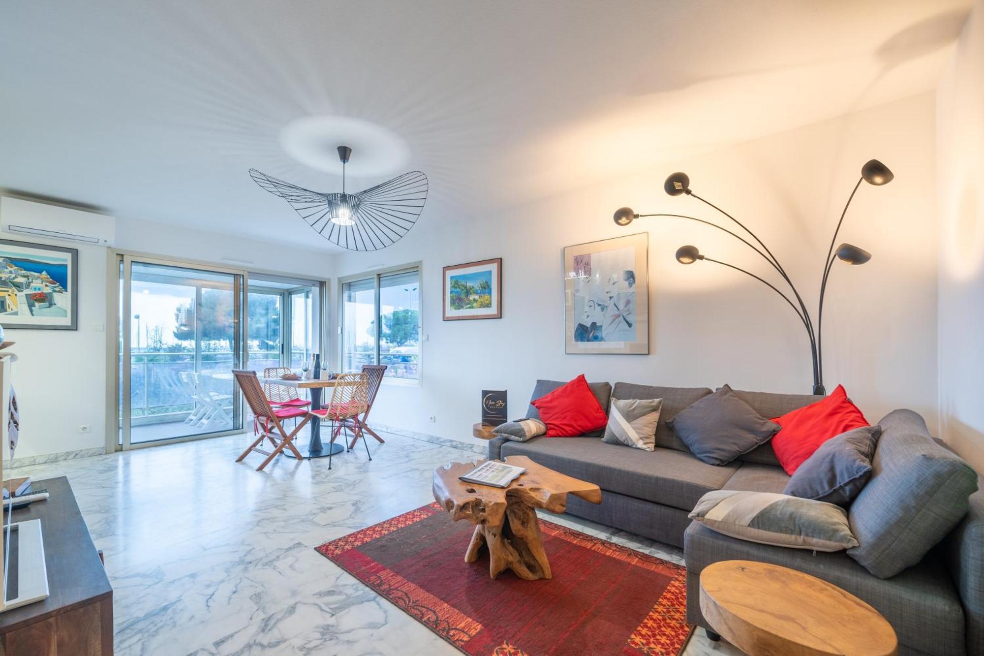 Magnifique 2 Pieces Vue Mer - Parking Proche Plage Saint-Laurent-du-Var Exterior foto